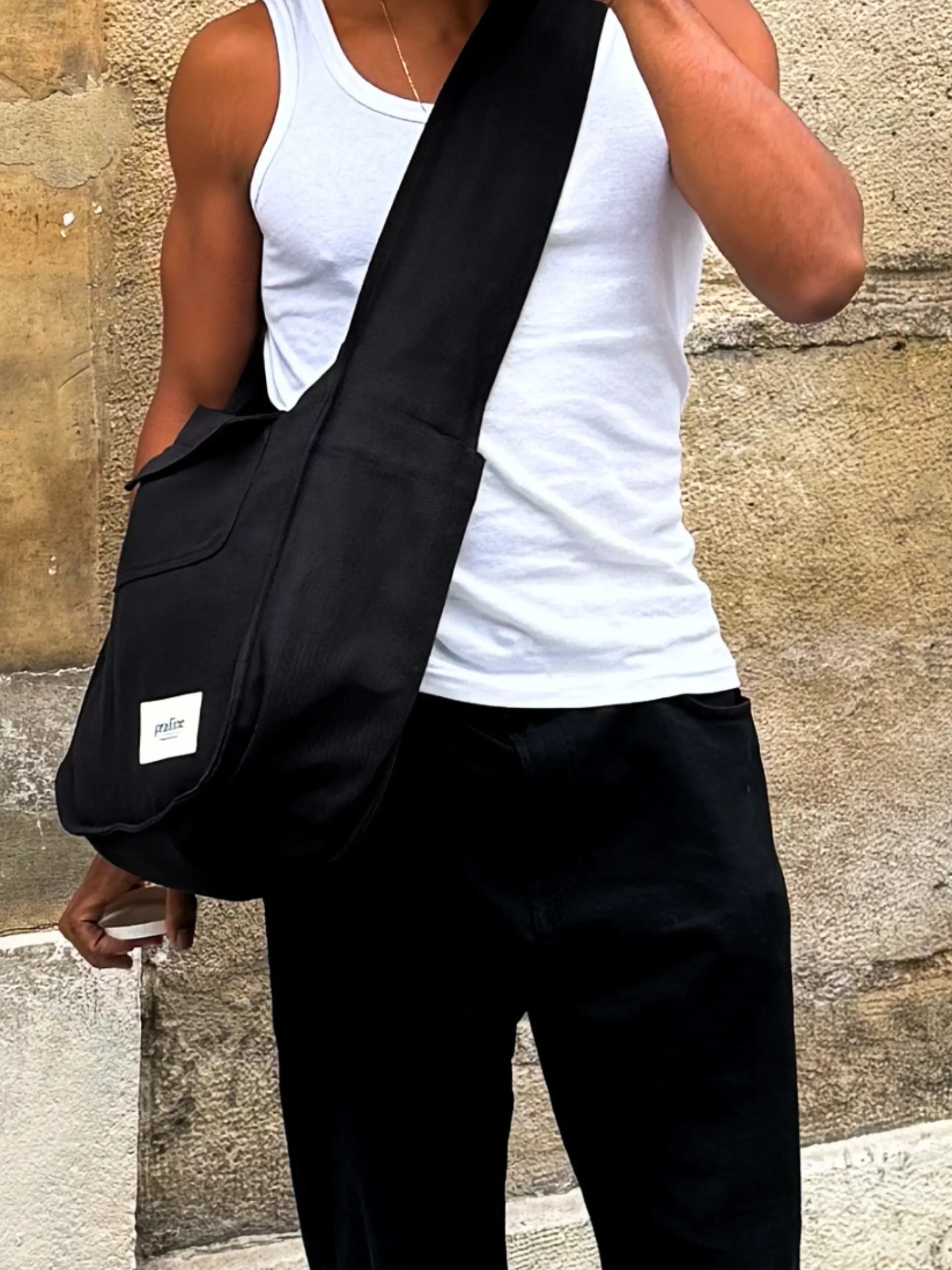 Le Nomad noir, le sac utilitaire par excellence