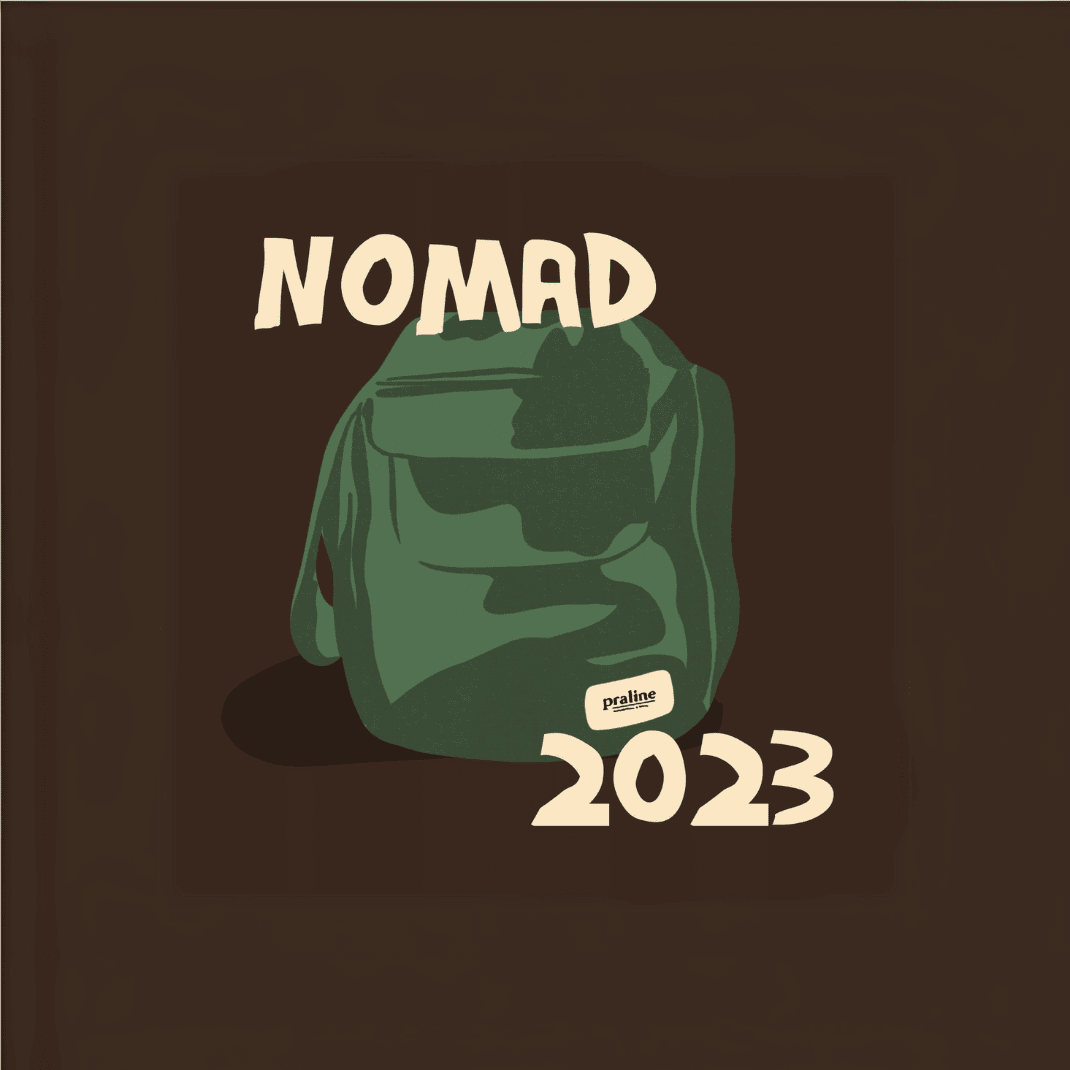 Le Nomad, sac pratique fait main à Paris en tissu d'ameublement, offre de nombreuses poches intérieures et extérieures. Il est parfait pour vous aider à rester organisé au quotidien.